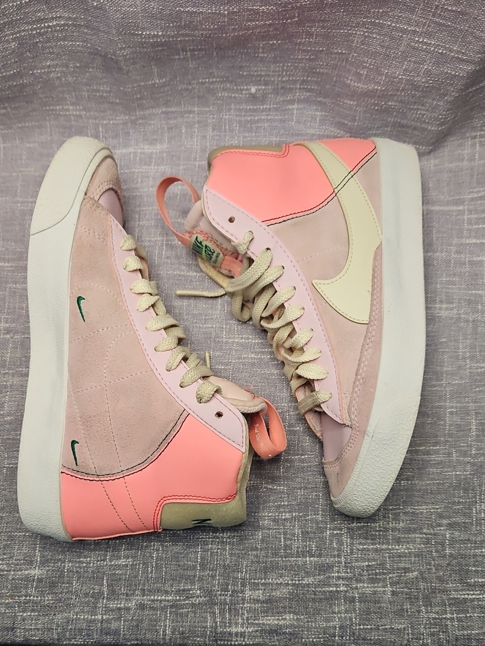 Nike Blazer Mid '77 SE Dance SE GS "Pink Foam" Sneakers